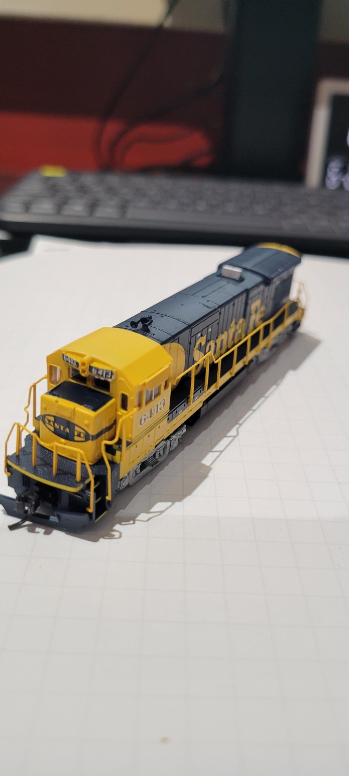 Atlas N Scale ATSF B23-7 SANTA FE #6413 DCC