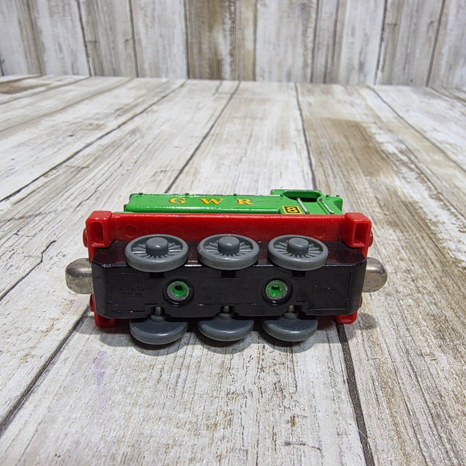 Thomas & Friends Take Along Duck GWR Green Diecast Train Engine Number 8 2004