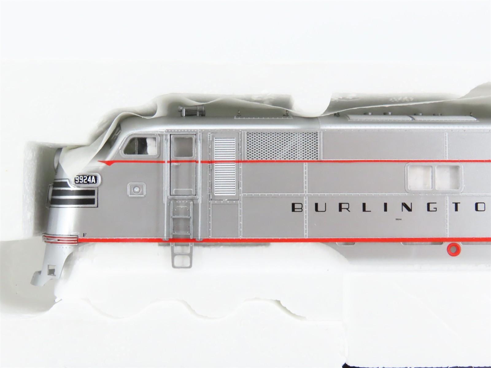 HO Proto 2000 21077 CB&Q Burlington Route EMD E7A Diesel #9924A – DCC Ready