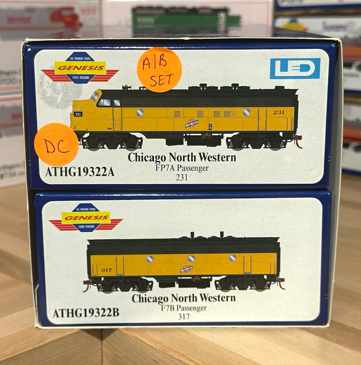 Athearn Genesis HO EMD FP7A/F7B Chicago North Western CNW DC DCC Ready NEW