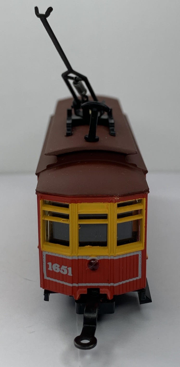 AHM HO Scale Third Avenue Railway System Trolley Car 1651 Single Pole Lights VTG