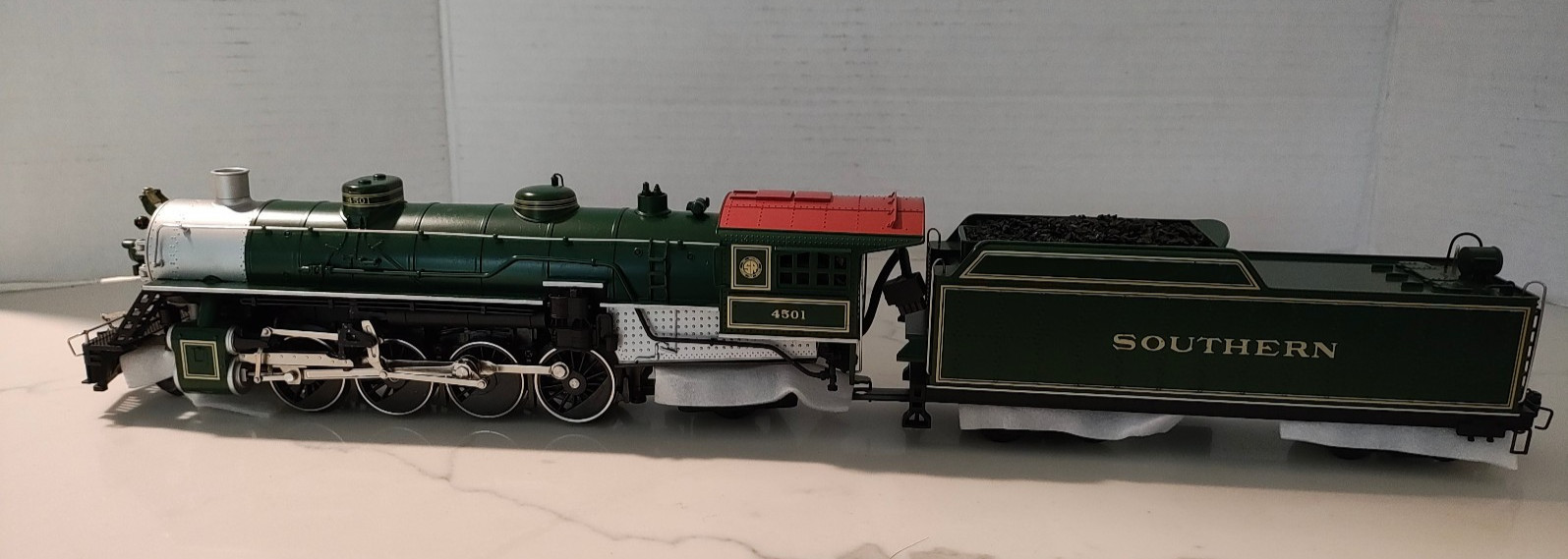 Lionel 6-18018 Southern 2-8-2 Mikado Steam Locomotive, Untested, AS IS