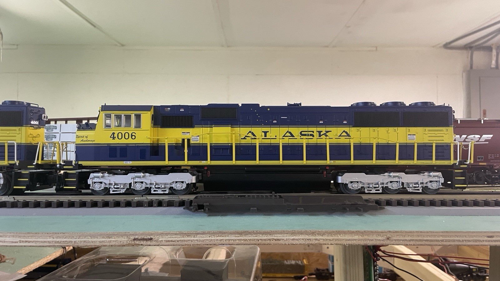 Lionel Legacy Nicholas smith custom run Alaska Railroad SD70MAC duo 4001 & 4006