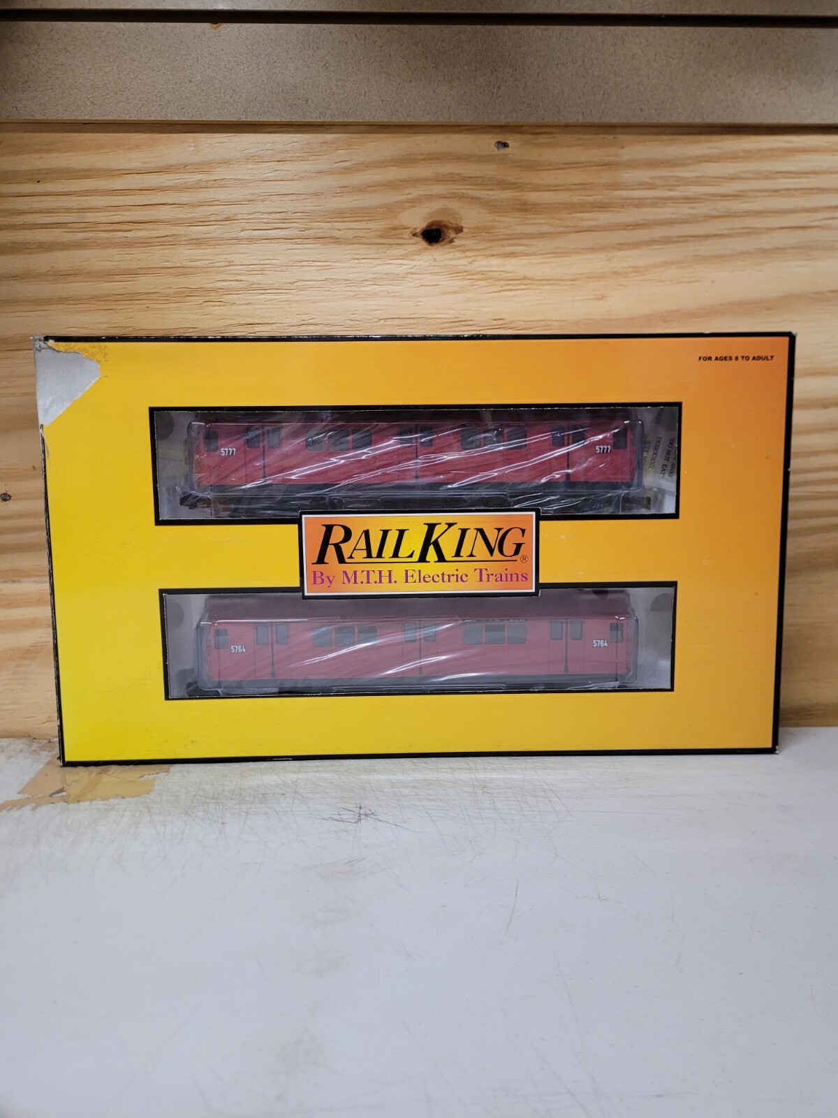 Railking by MTH 30-2727-3 Metropolitan Transportation (Red) R-12 / 2-Car Subway