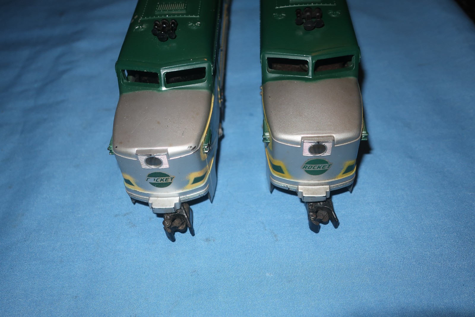 American Flyer #474/475 Rocket PA Alco Diesel Locomotives. Runs well
