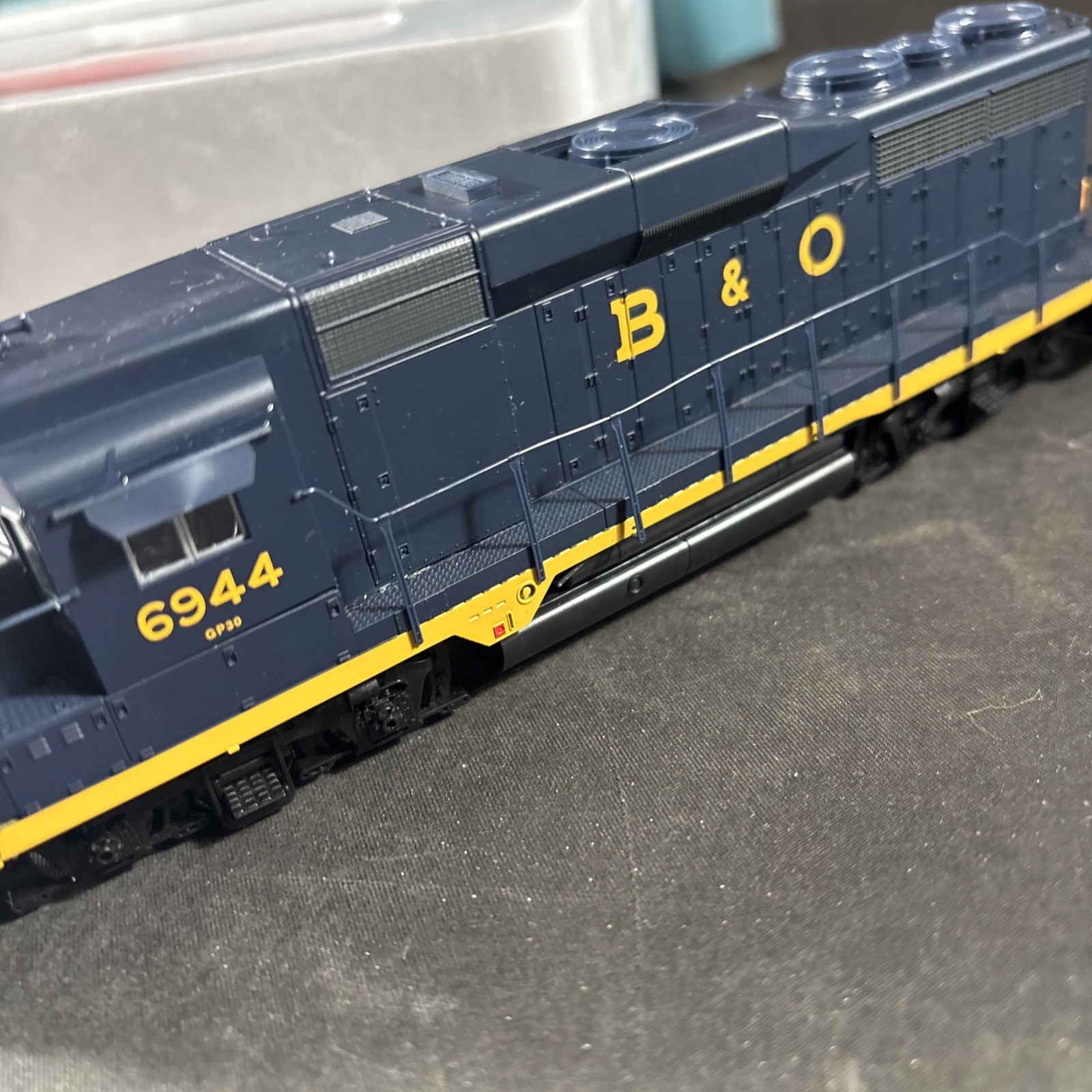 PROTO 2000 HO SCALE LOCOMOTIVE GP30 ASSEMBLED WORKING LN 21512 B&O 6944 DCC