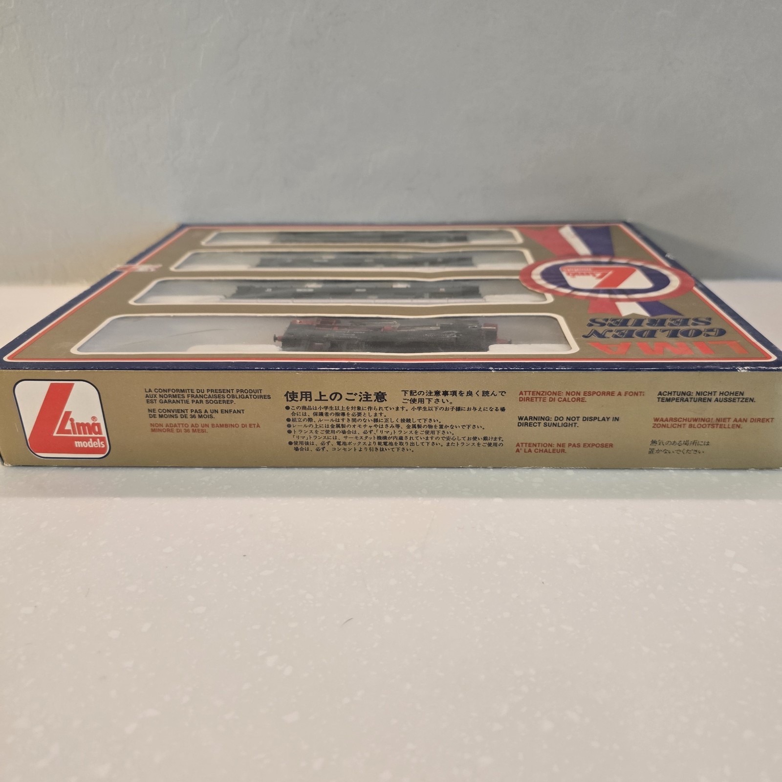 Lima HO German State Railways BR-80 STEAM LOCOMOTIVE & 3 PASSENGER WAGON Set MIB