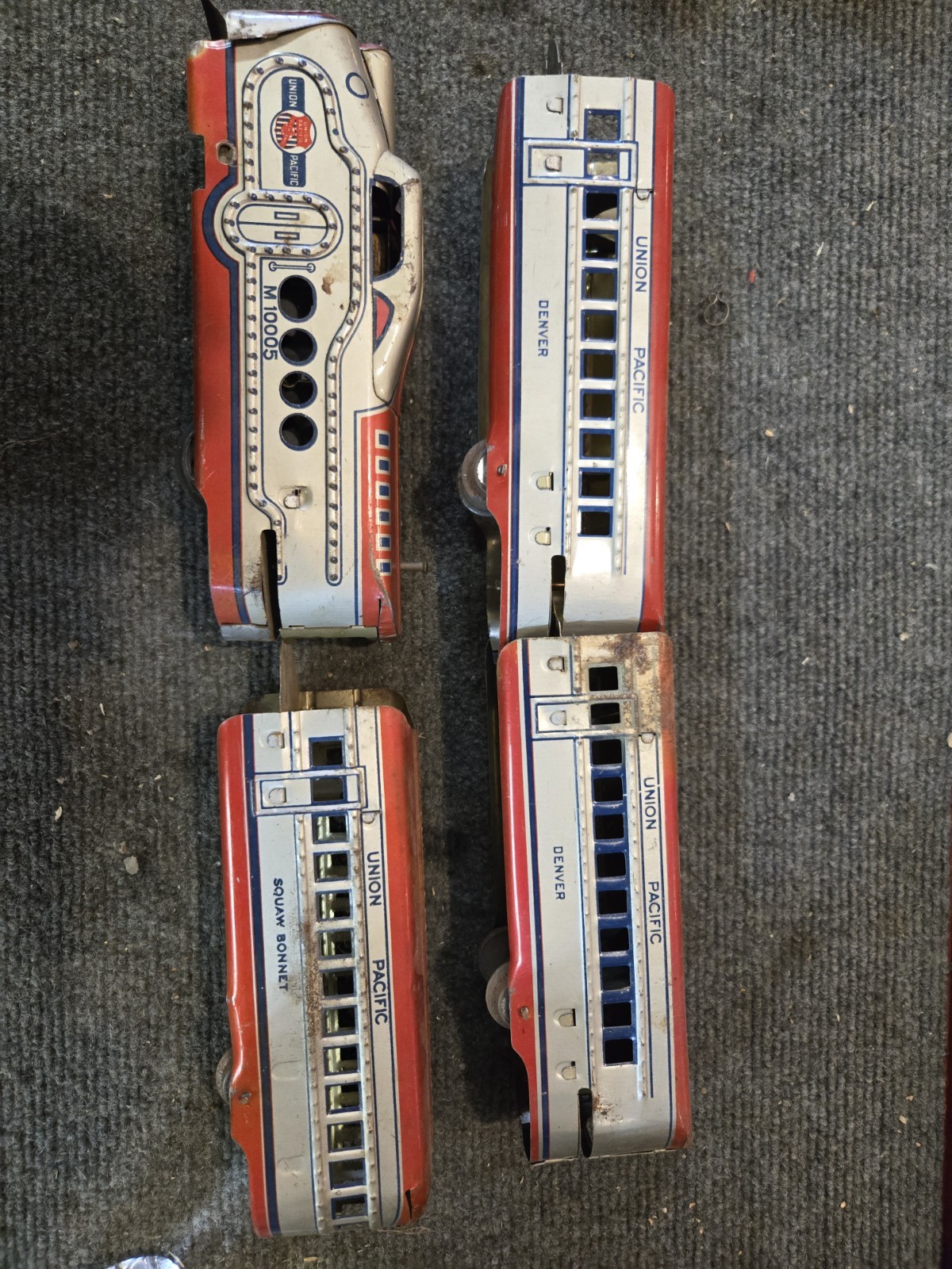 Parts Lot Of 4 Cars Marx 7675 M10005 Union Pacific Articulated passenger