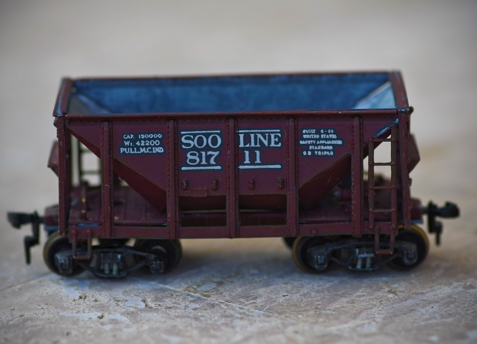 VINTAGE Athearn Roundhouse SOO LINE Ore Car 817 11 HO Made in USA 1950’s