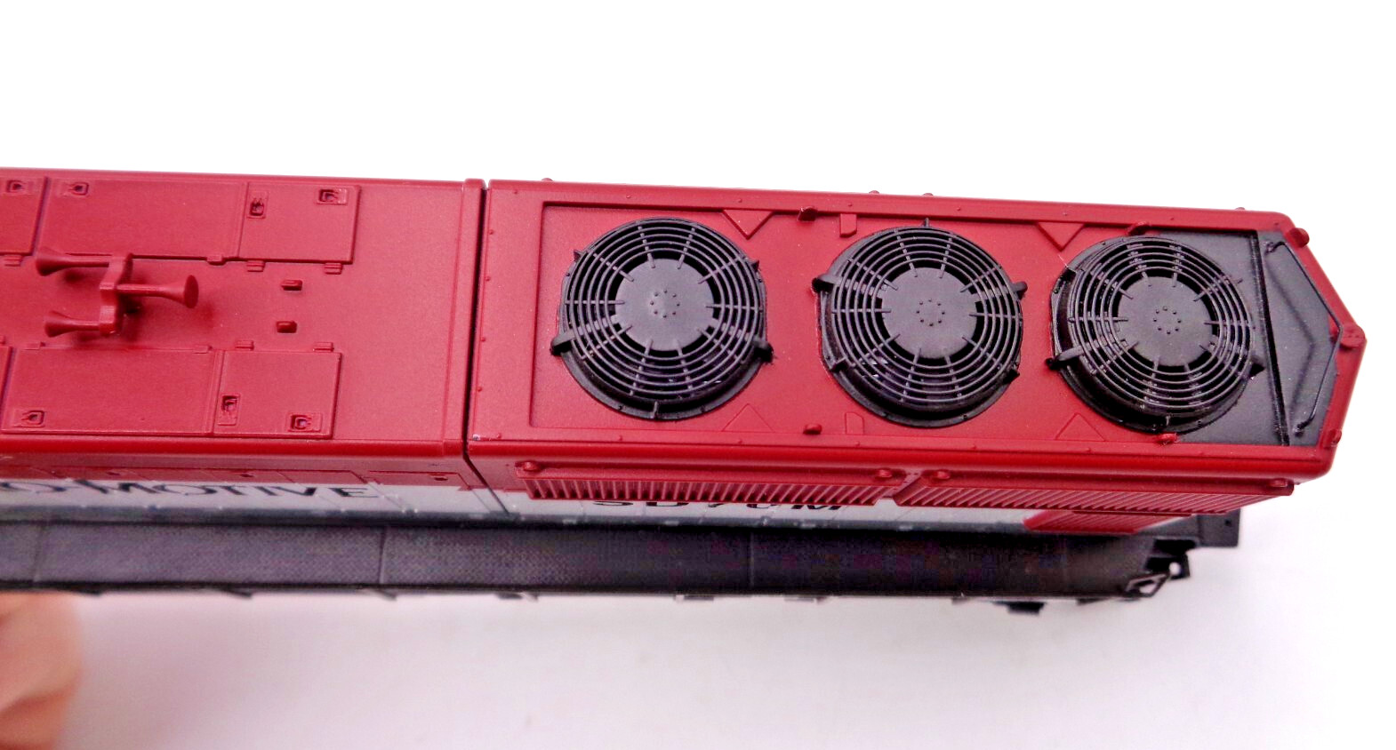 Athearn Genesis Electro-Motive SD70M EMD Leasing #2 G6181 Diesel Locomotive
