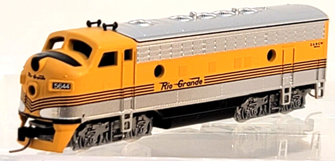 MTL Z 980 01 392 F7 DRGW Powered A-Unit Locomotive # 5644 (Tested)
