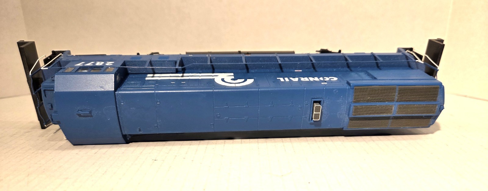Walthers Proto 2000 HO GE U30B Conrail #2877 DC No Box Missing Air Horn