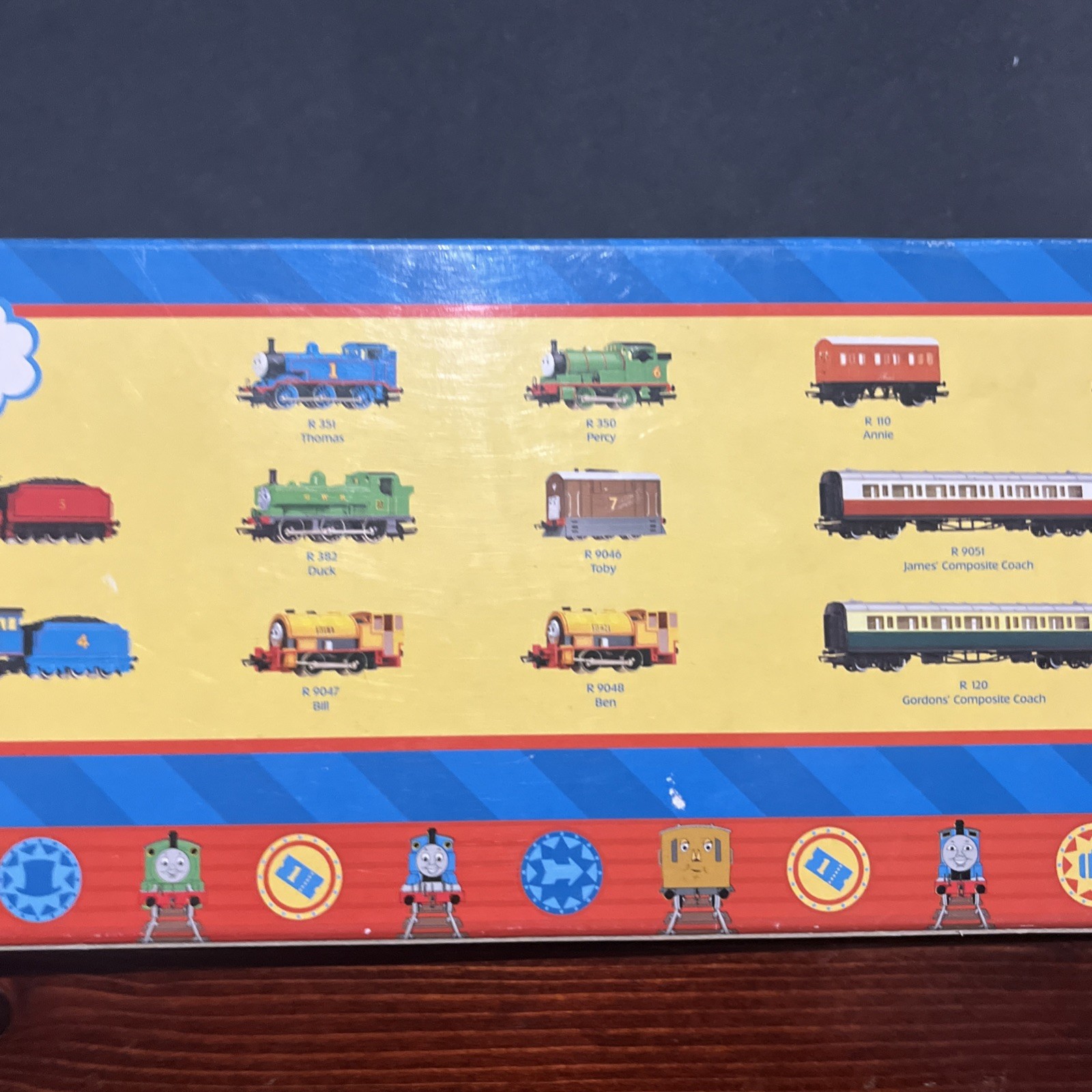 RARE OO Hornby R852 Thomas & Friends James The Red Engine – WORKS (READ)