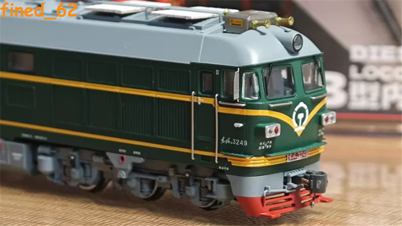 Changming N Scale 1:160 DF4B-3249 Diesel Locomotive Train Armed Police Painted