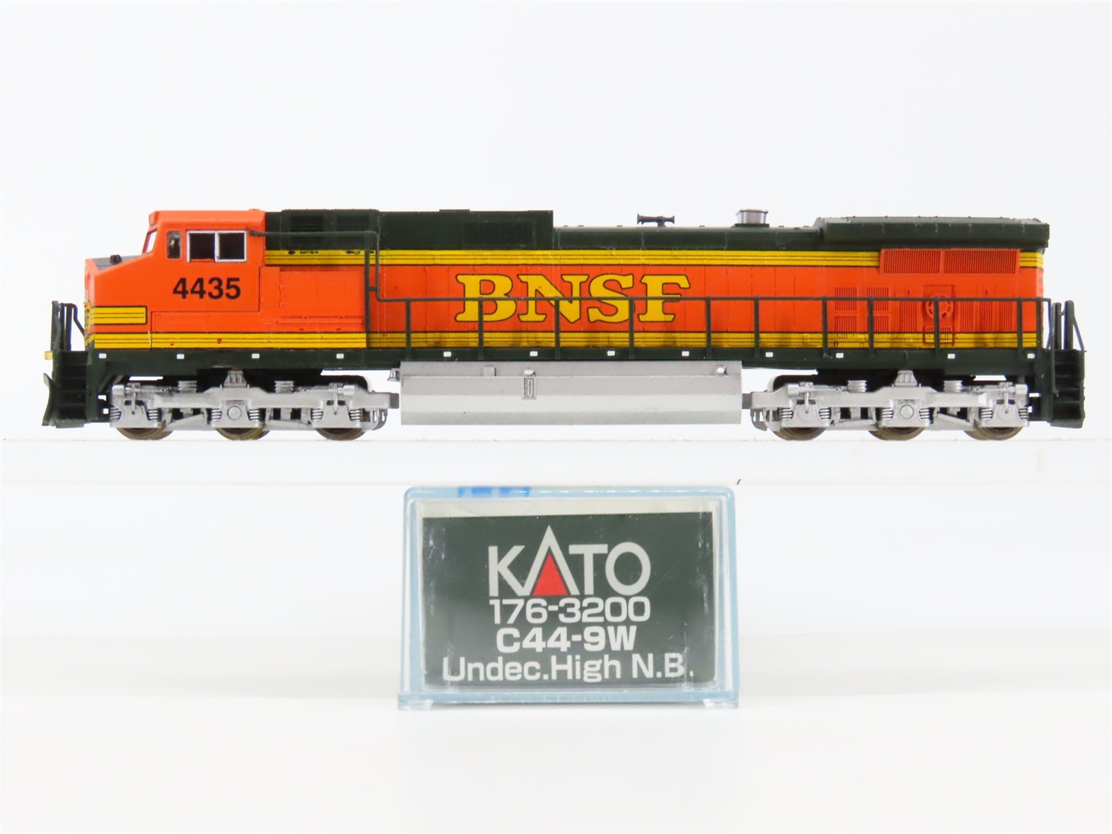 N Scale KATO 176-3200 BNSF Railway C44-9W Diesel #4435 – Custom – DCC Ready