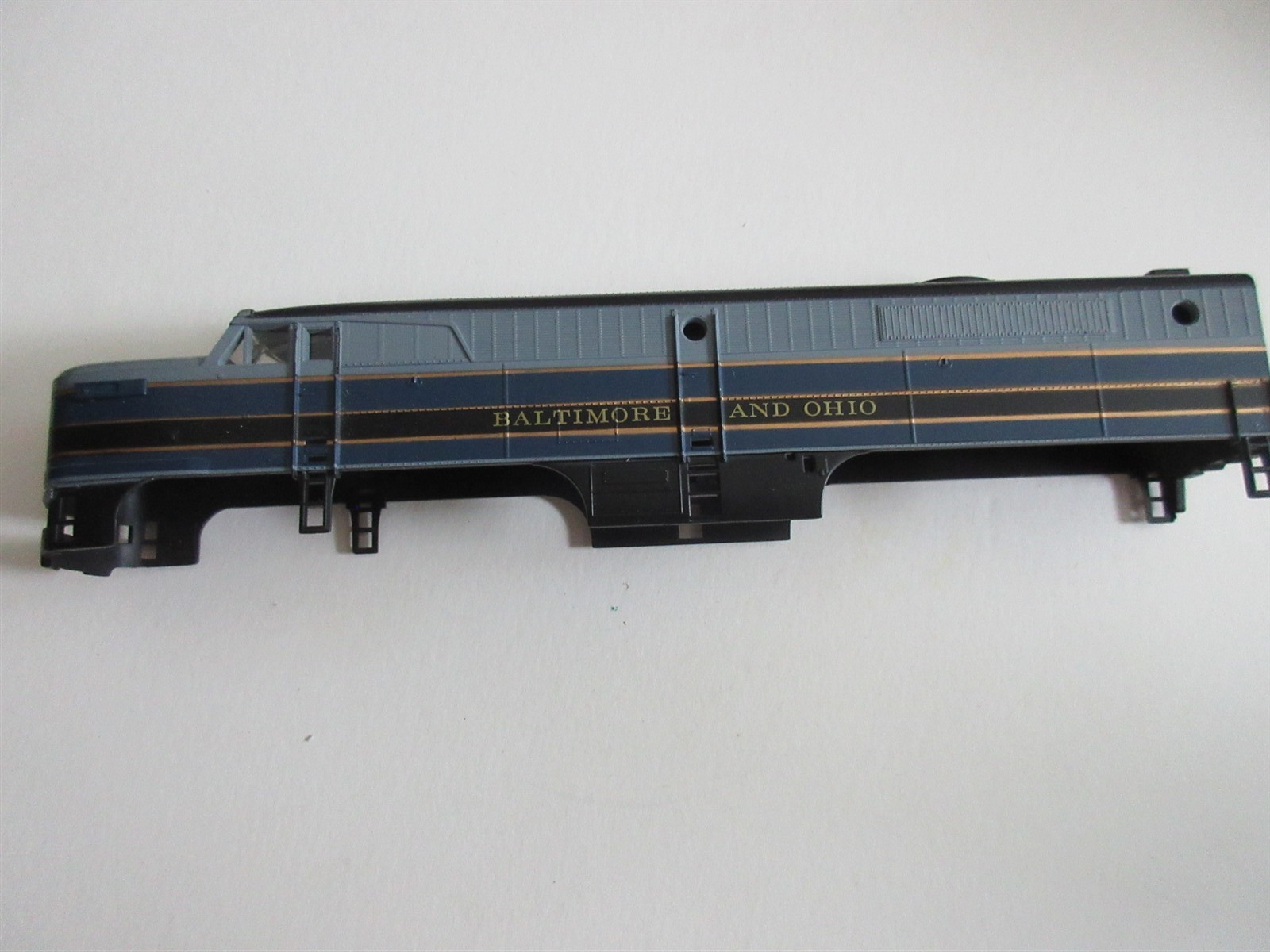 HO Baltimore and Ohio Locomotive Shell 9″