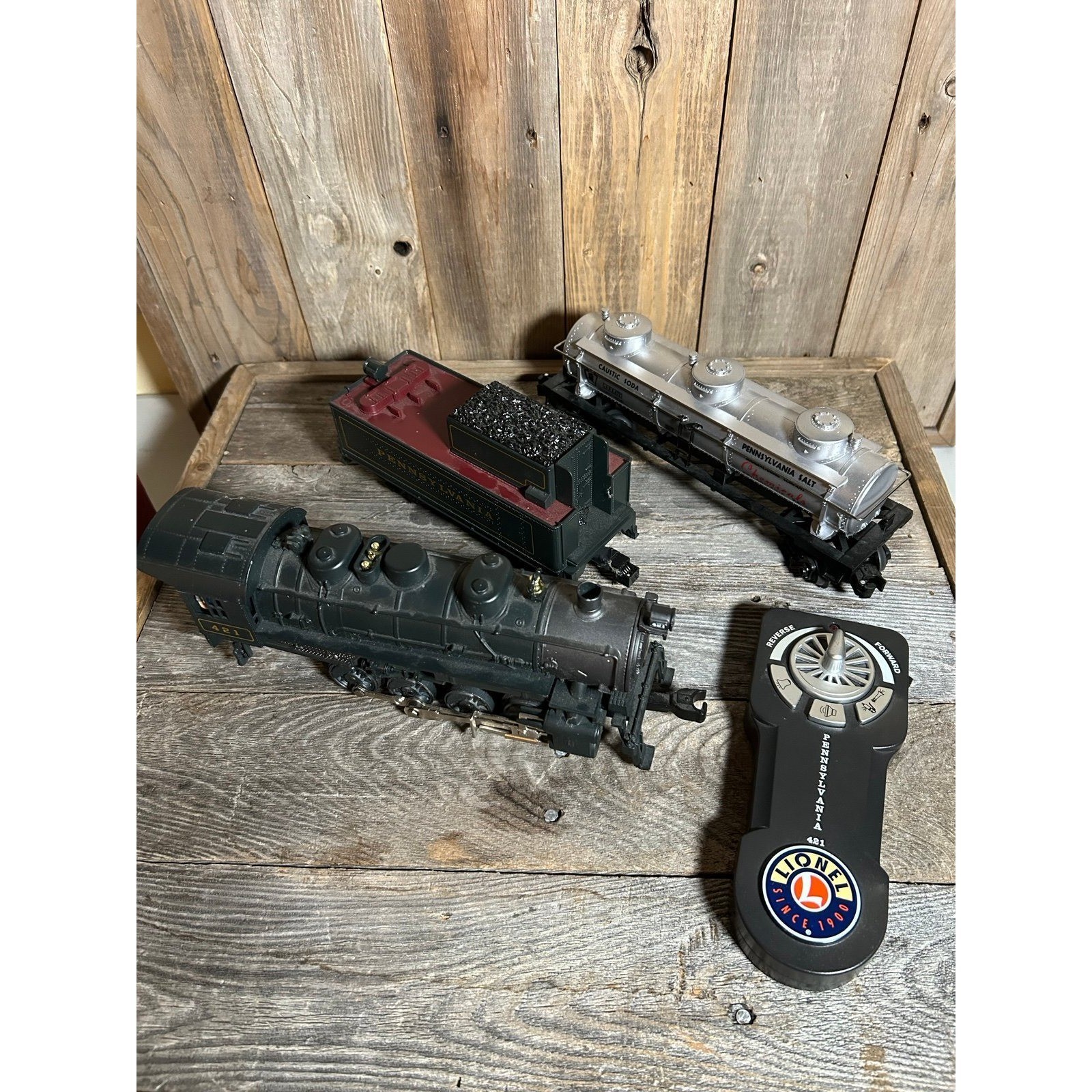 Lionel Pennsylvania 421 Steam Locomotive O Gauge Train Set with Remote 09814EL*