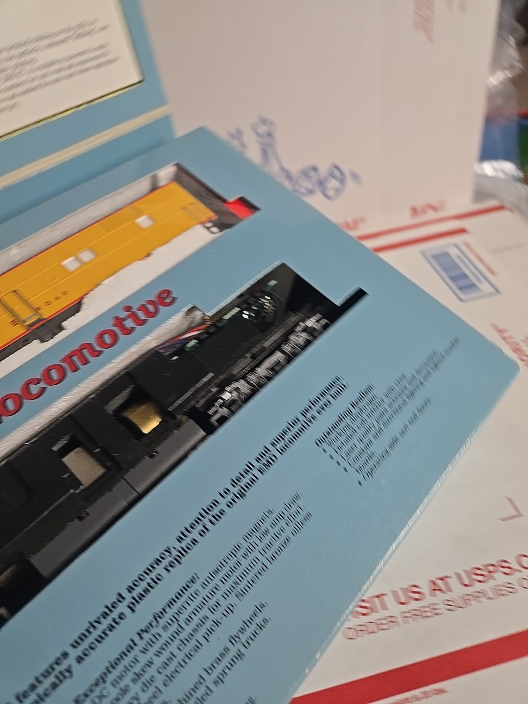 PROTO 2000 HO E7 MILWAUKEE ROAD LOCOMOTIVE #18 A-UNIT w/ Mars Light