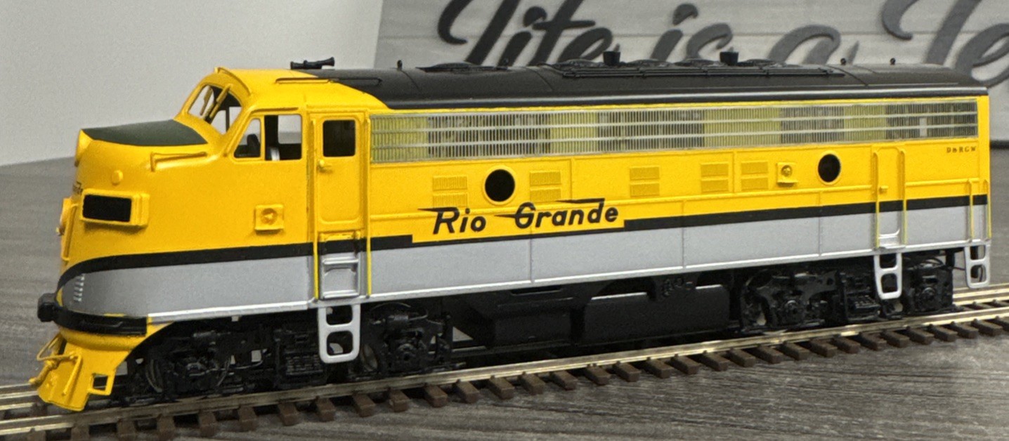 Oriental Limited HO Brass #P945A EMD F9A 1750HP D&RGW – Factory Painted & LNIB!