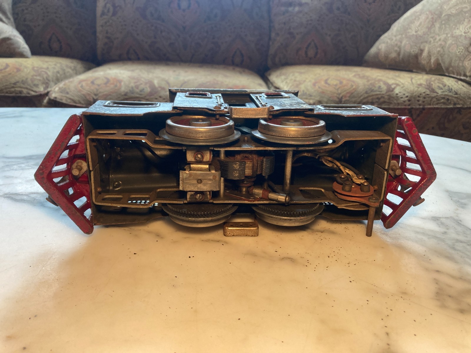 1917 to 1922 Prewar Lionel 33 Train Engine with 35 Pullman 36 Observation Cars 2