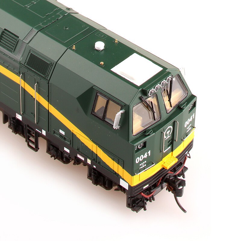 Bachmann China Railway NJ2 Diesel Locomotive (DCC sound / DC) – HO scale 004117