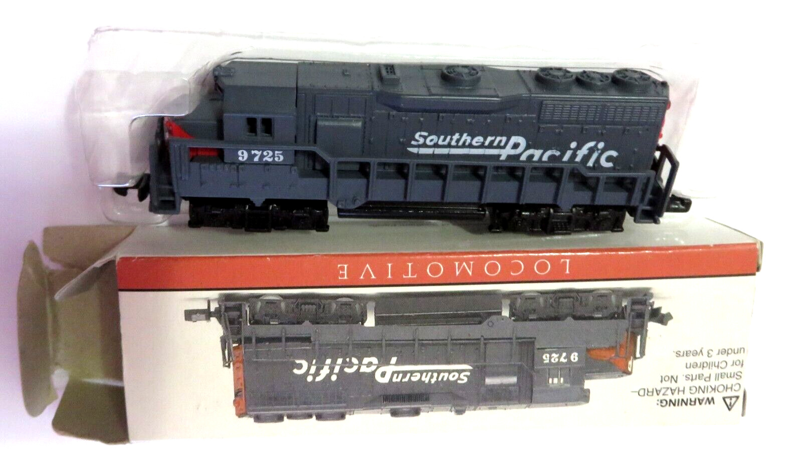 NEW OLD STOCK READERS DIGEST DIE CAST SOUTHERN PACIFIC LOCOMOTIVE TRAIN