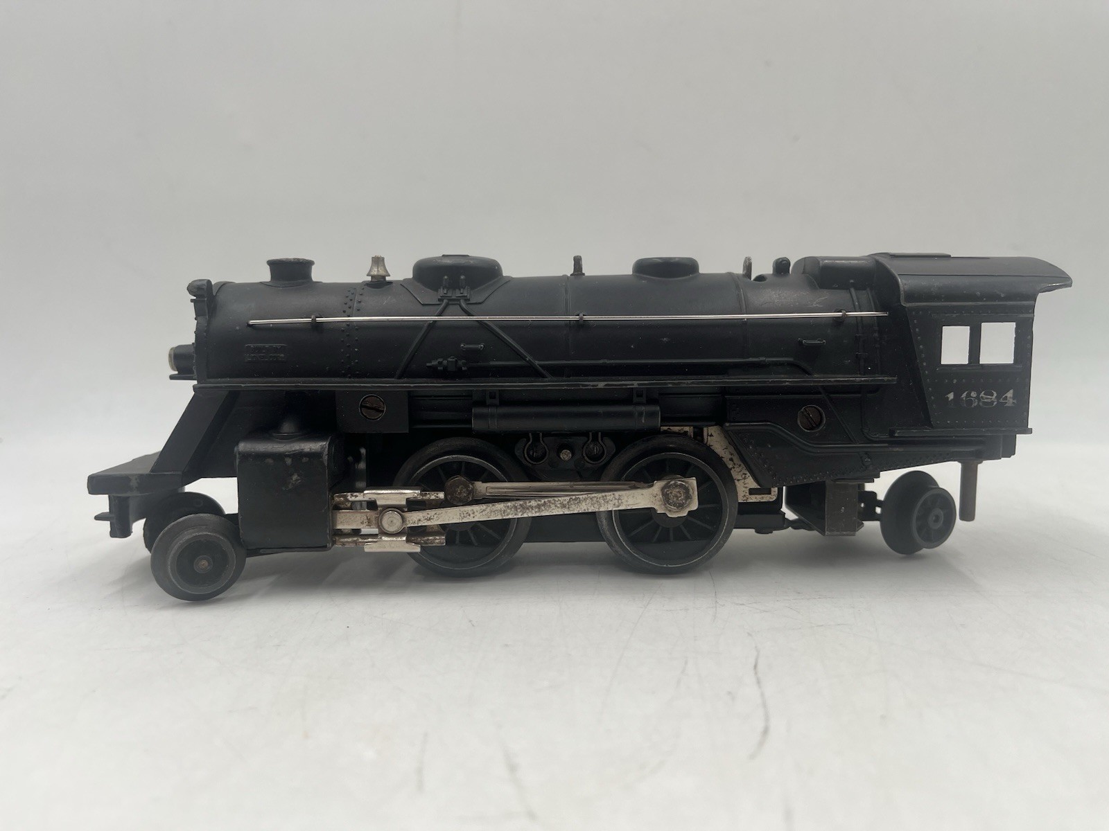 Lionel #1684 Locomotive w/ 1689T Tender Very Clean Engine