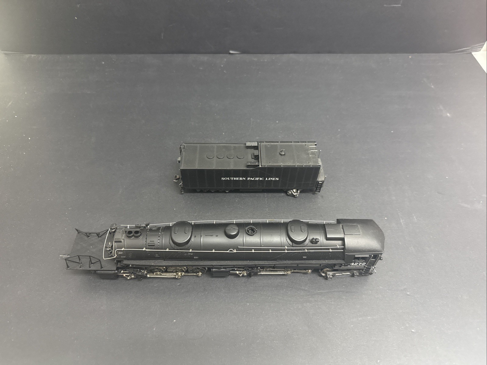 Rivarossi 1248 HO Scale Cab-Forward AC11 4-8-8-2 Southern Pacific with Headlight