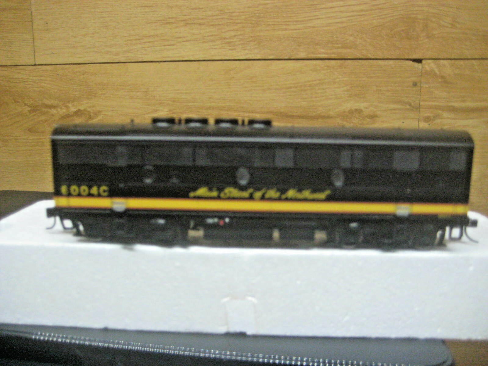 HO PROTO 1000 F3-B POWERED UNIT LOCO MAIN STREET OF THE NORTHWEST #920-35007