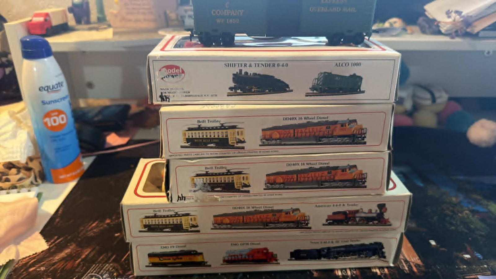 Bachmann Ho Scale Electric Trains 5 Still in packages 1 out of box