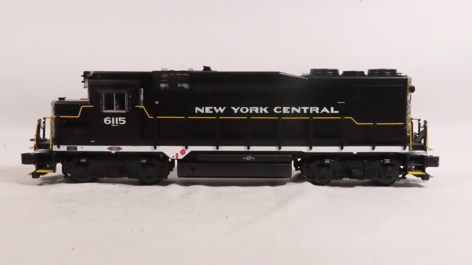 Lionel 6-28850 NYC GP-30 Diesel #6115 w/TMCC Railsounds & Smoke LN