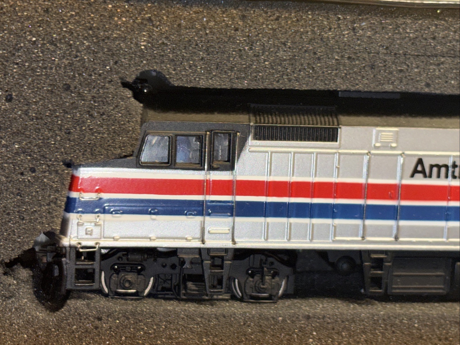 LI005 BACHMAN SPECTRUM 87017 train Ho Locomotive diesel EMD F40 PH Amtrak 227