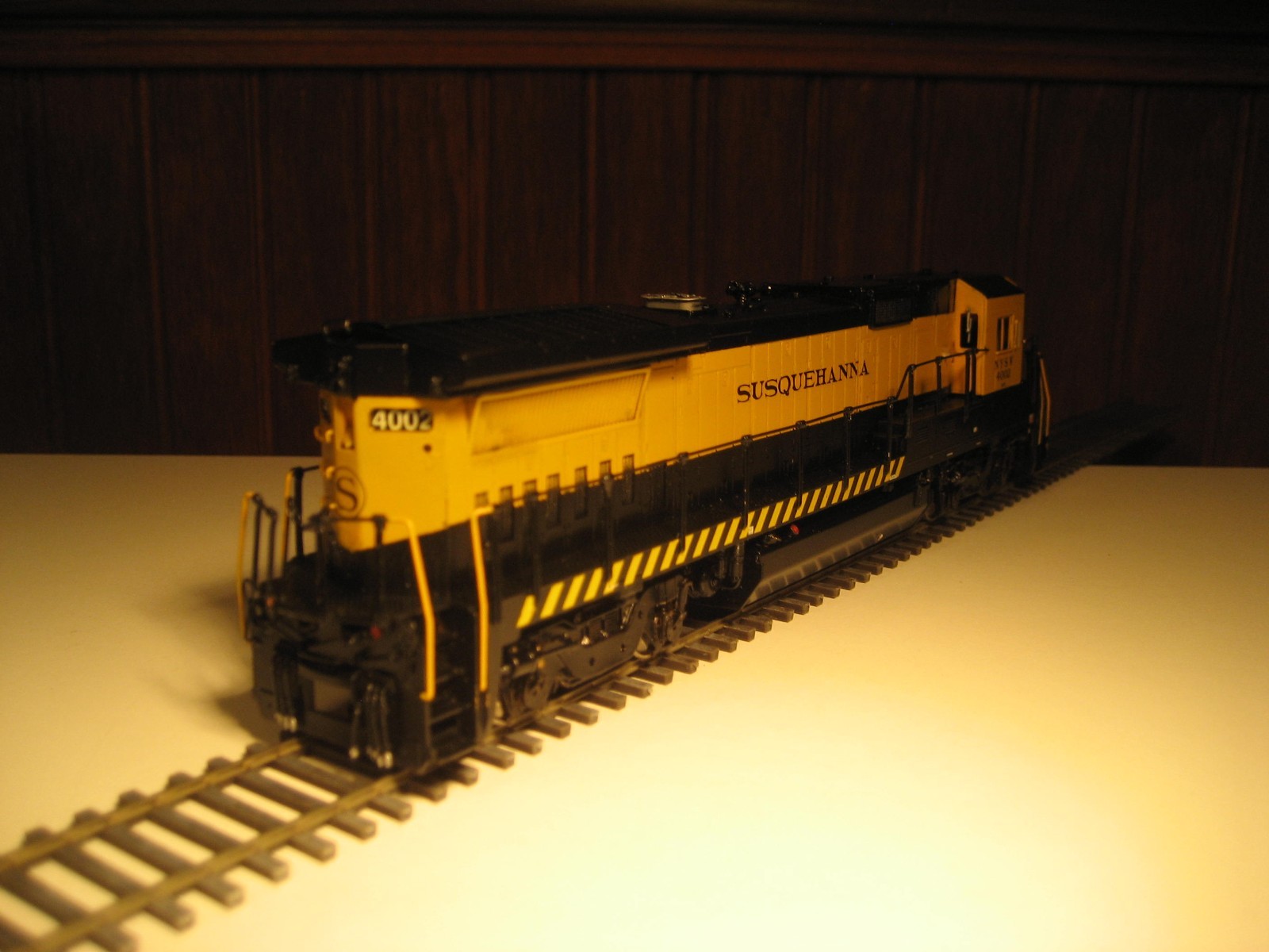 Overland 5141 HO Brass Susquehanna NYS&W Dash 8-40B B40-8 #4002 custom painted
