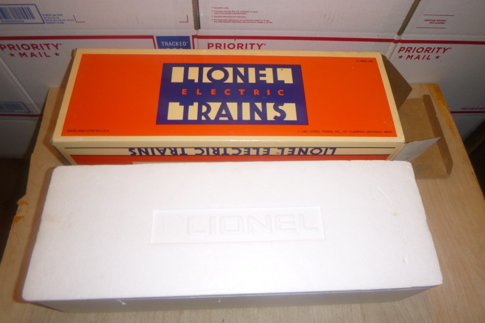 Lionel Trains O Gauge 6-18103 Santa Fe B-Unit Dummy Diesel #8103- New! Open Box