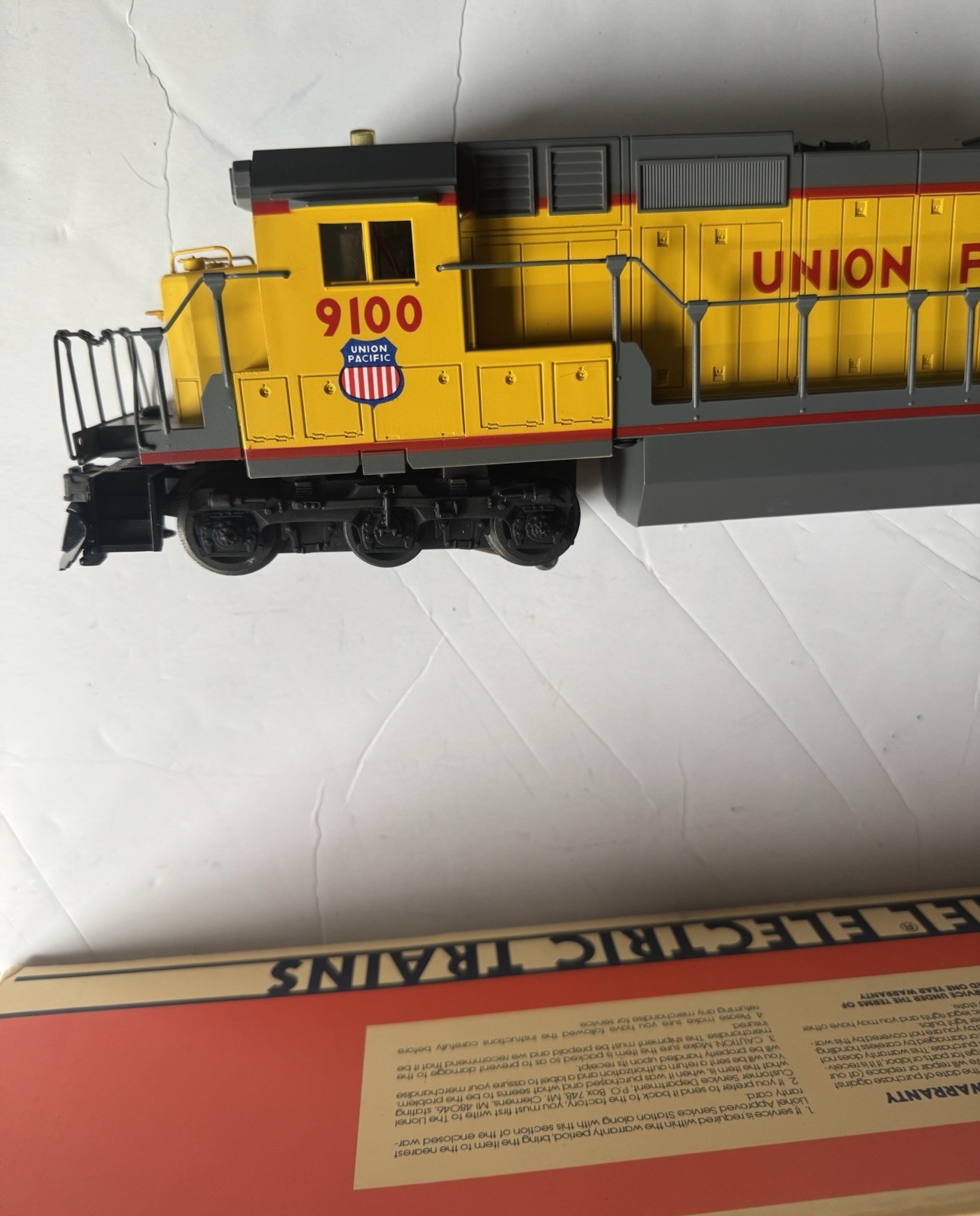 Lionel Union Pacific Dash-8 40C Diesel Locomotive 6-18205