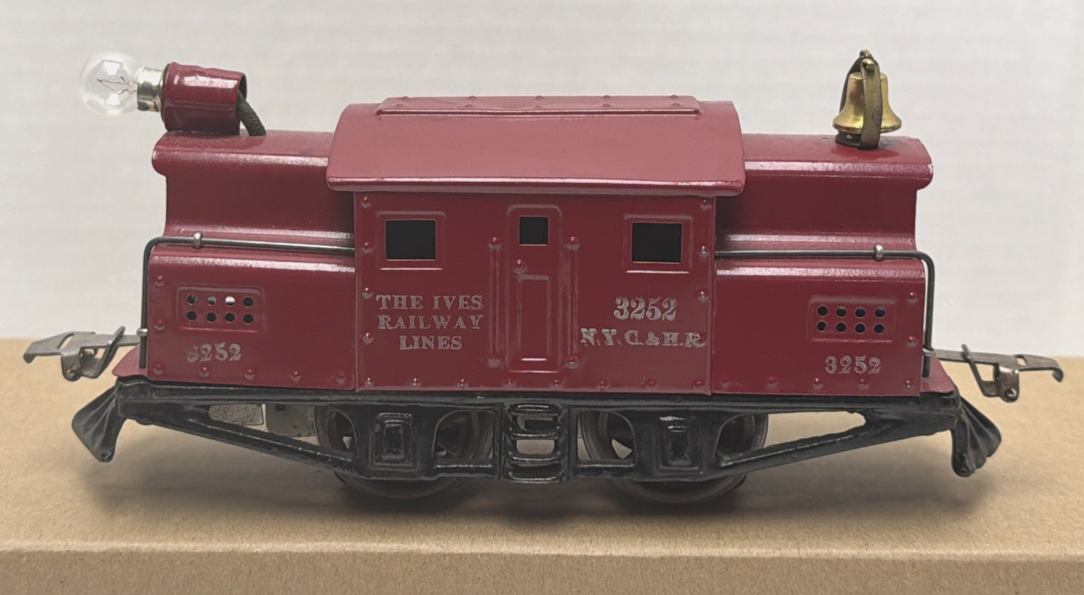 IVES PREWAR O-GAUGE 3252 LOCOMOTIVE – TESTED – WORKS EXL.