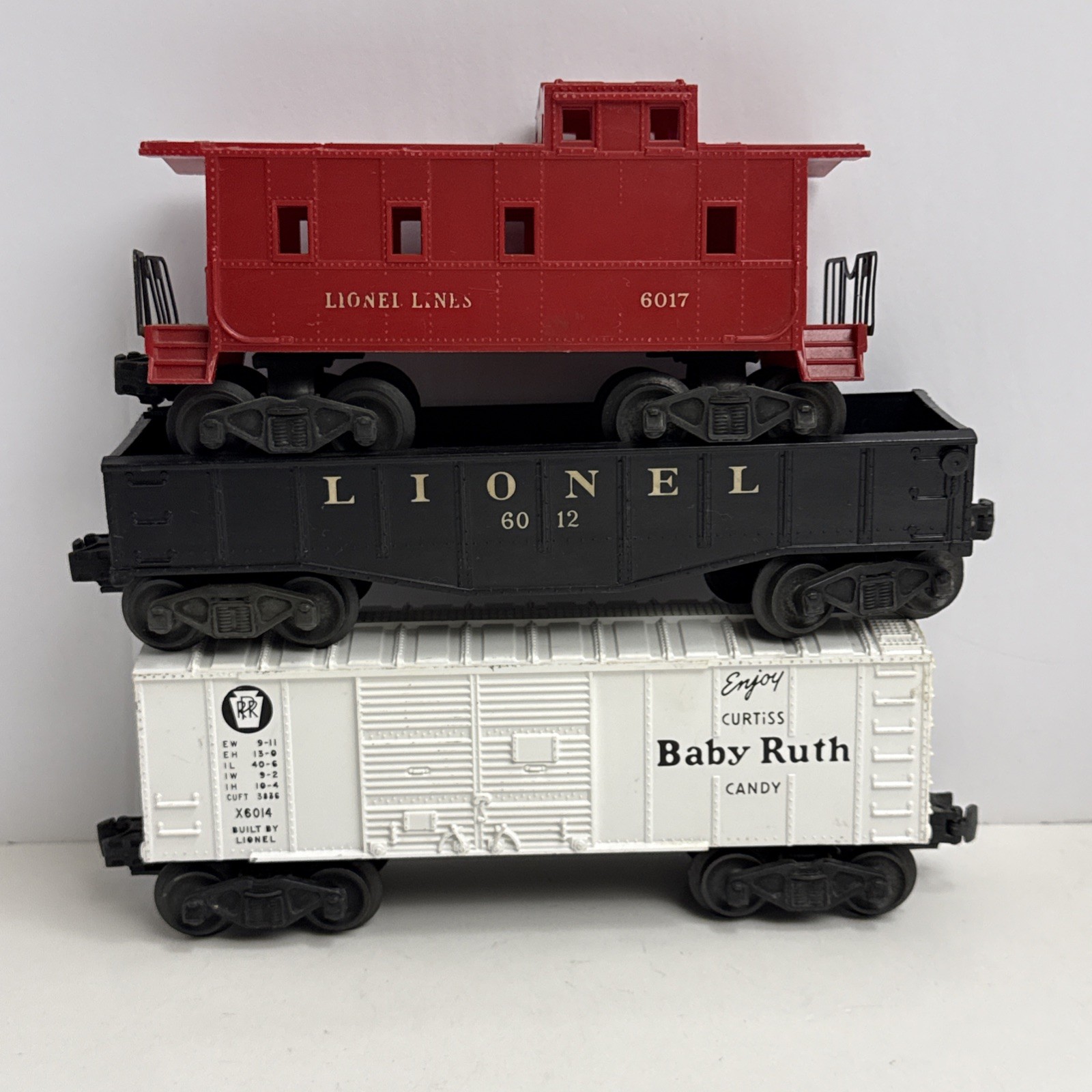Lionel Vintage Postwar No. 2026 Prairie-type 2-6-4 Locomotive Working W/ Extras