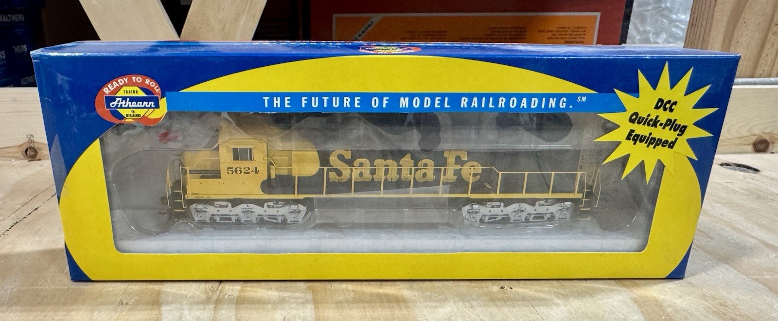 Athearn HO 95425 Santa Fe SD45 Road Number 5624 New! DCC Ready