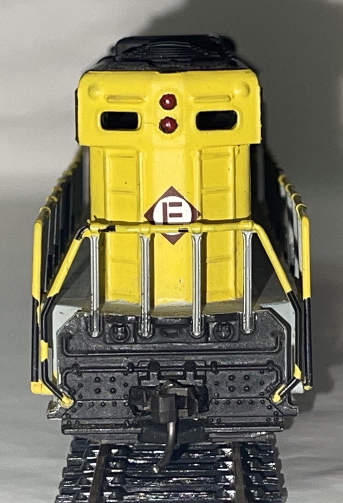 HO Scale ATLAS SD 24 Locomotive Erie Lackawanna #2033 RUNS / TRAVELS GREAT