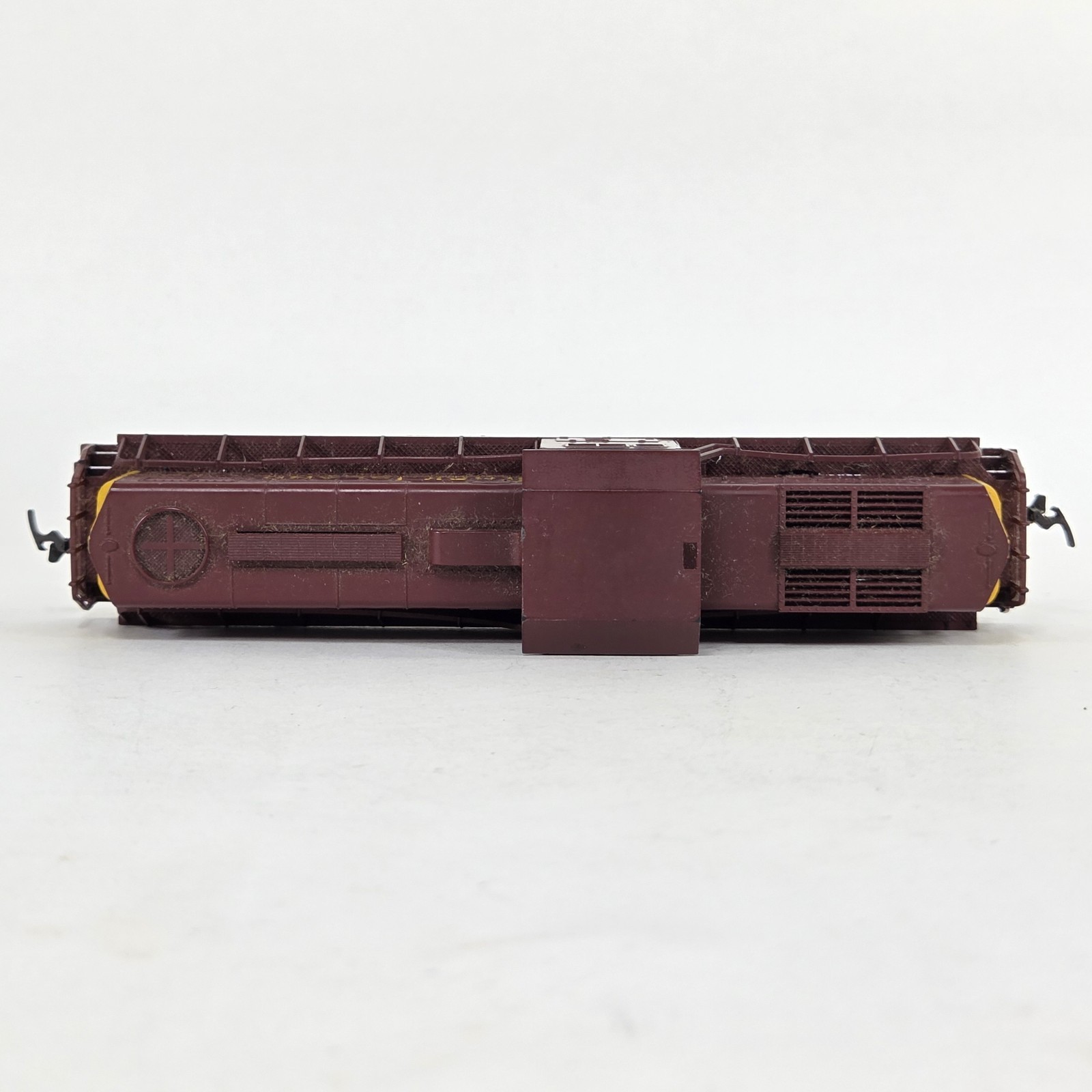HO Scale Mehano Rock Island #415 Center Cab Switcher