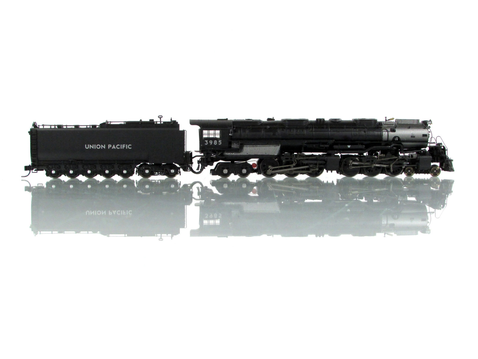 N Scale **UNION PACIFIC** 4-6-6-4 CHALLENGER #3985 – Athearn 22932, DCC Tsunami
