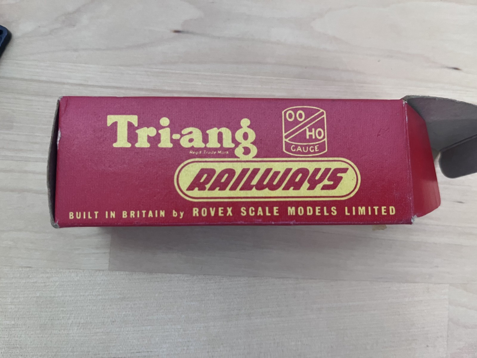 Triang R052 OO BR Black 0-6-0 Jinty Class 3F Tank Loco 47606 with box