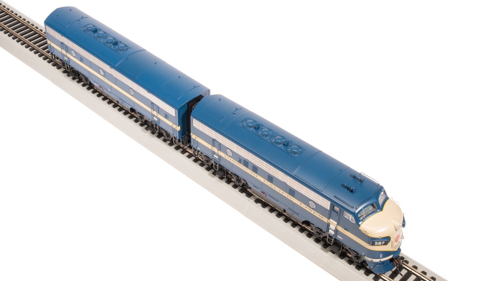 Broadway 8194 EMD F7 A/B, MP 587/587B, Eagle Scheme, A-unit Paragon4,HO