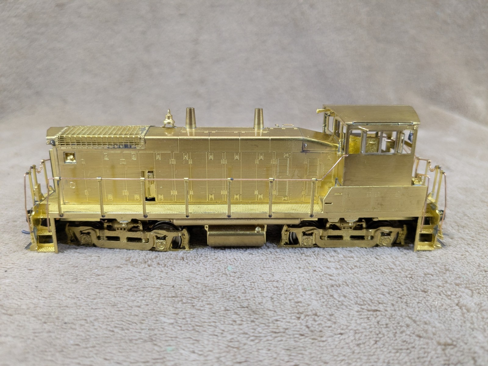 Overland Brass Models OMI-5070 EMD SW-1500 w/ AAR Trucks Full Railing HO Scale