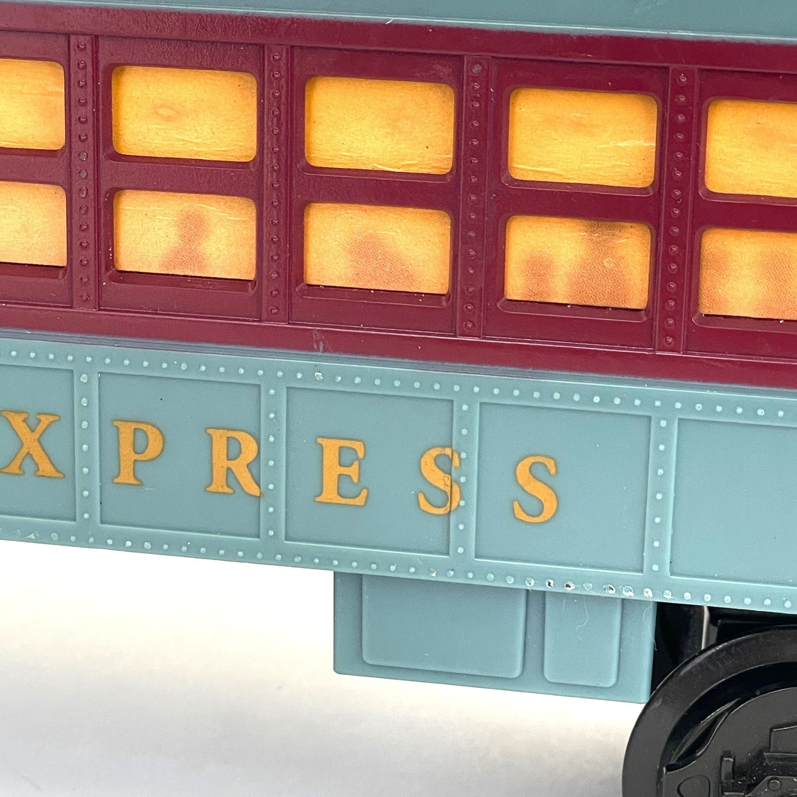 READ Lionel Polar Express G-Gauge Train Set 1225 Steam Locomotive Passenger Car