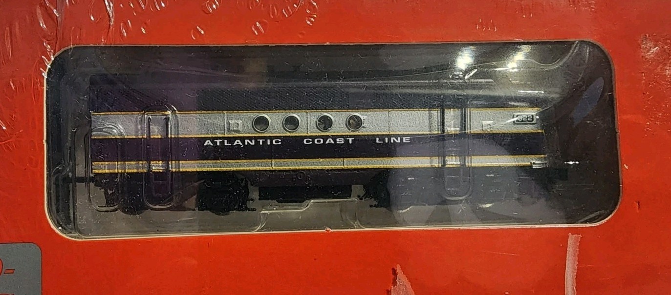 Micro Trains N Scale EMD FT A/B UNIT LOCOMOTIVE Atlantic Coast Line #322
