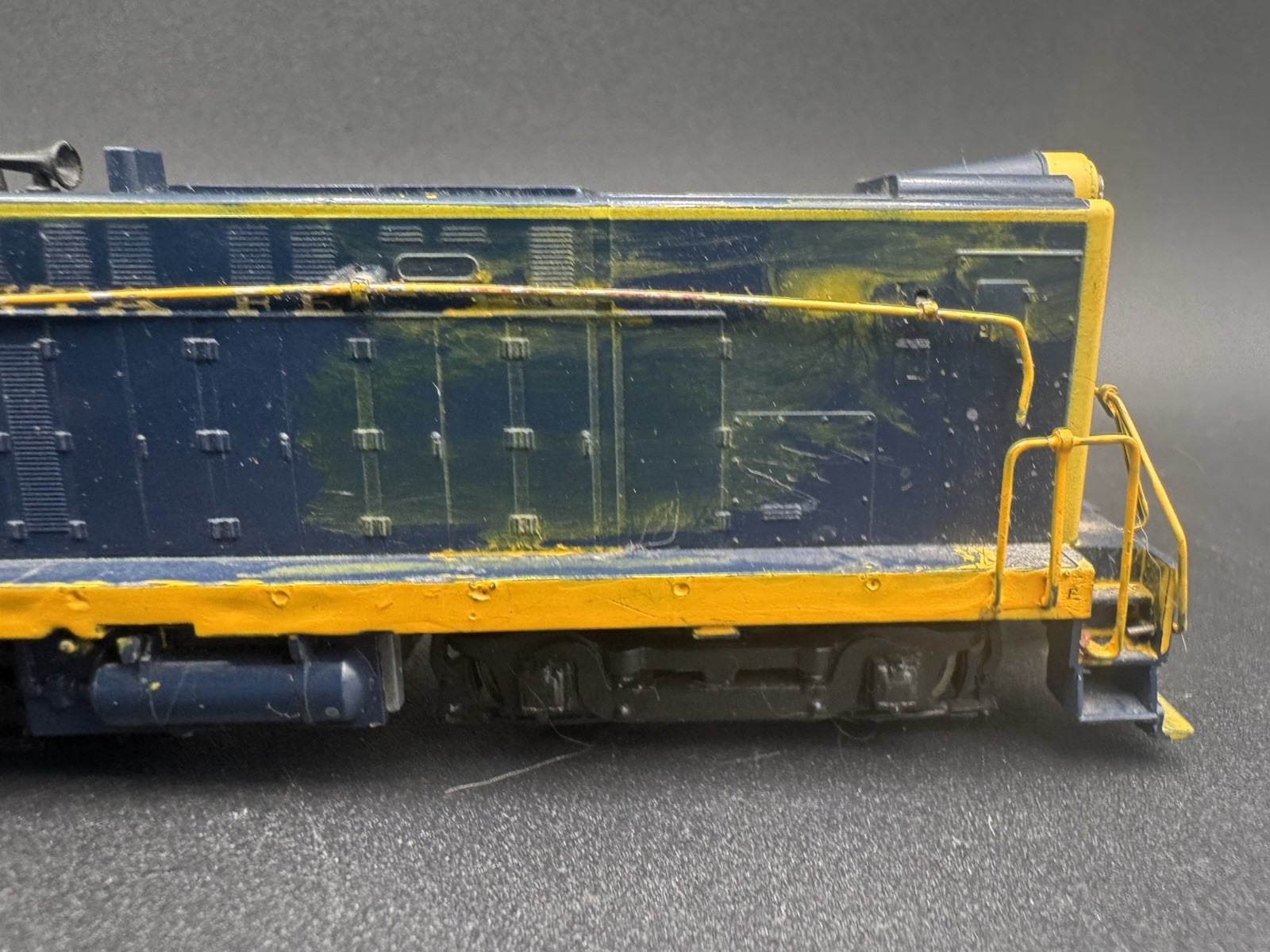 Athearn HO S-12 ATSF/Santa Fe #2200 PWR Diesel Locomotive Pair Tested Custom