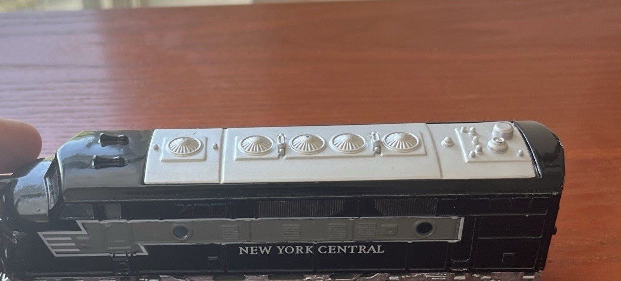 Schylling Toys New York Central EMD F7 Pull Back Toy Train（#9）Some Wear Read