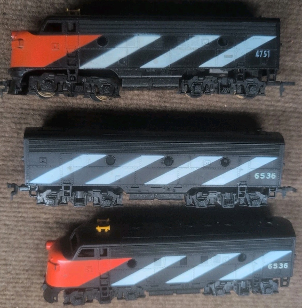 HO AHM Tempo Canadian National #6536ᇛ Zebra F3 Diesel Loco Engine lot of 4
