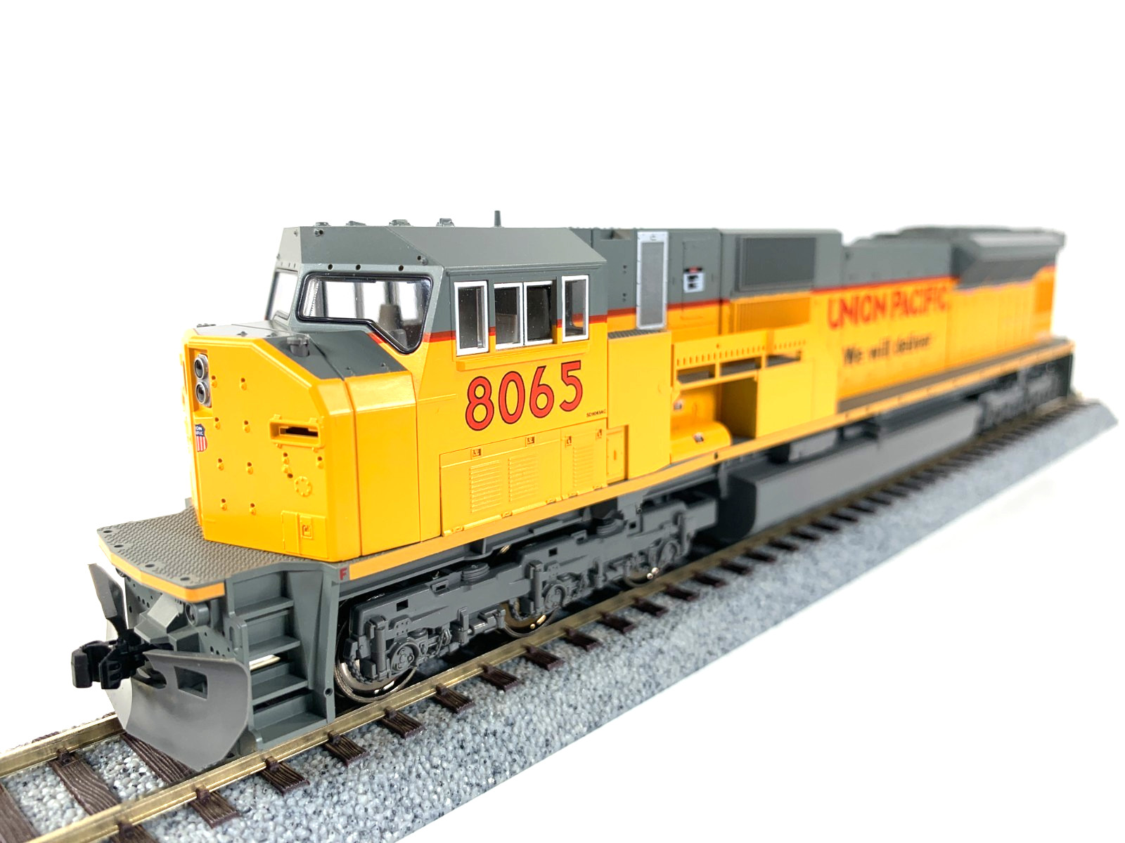 HO Kato 37-6363 Union Pacific “We will Deliver” #8065 SD90/43MAC Diesel- DC